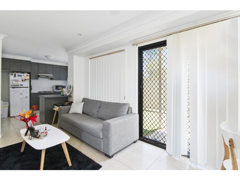2/15 Lexi Street, Glenvale QLD 4350
