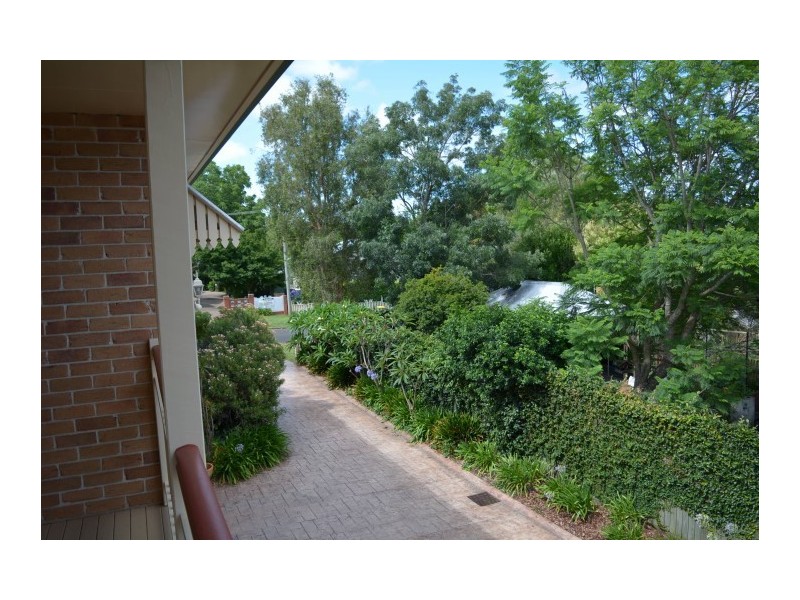 3/9 Bruce Street, East Toowoomba QLD 4350