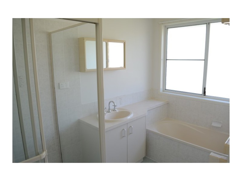 18 Freyling Court, Kearneys Spring QLD 4350