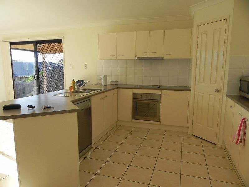 13 Wareena Crescent, Glenvale QLD 4350