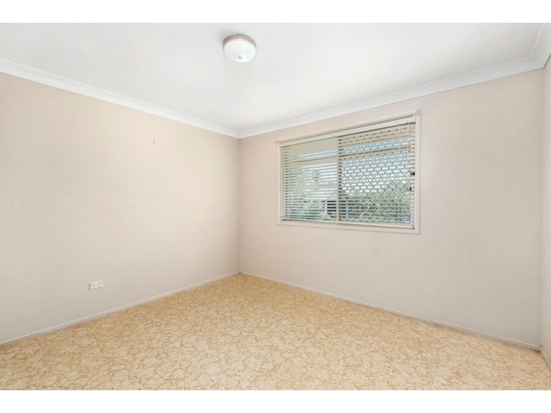 61 Anzac Avenue, Newtown QLD 4350