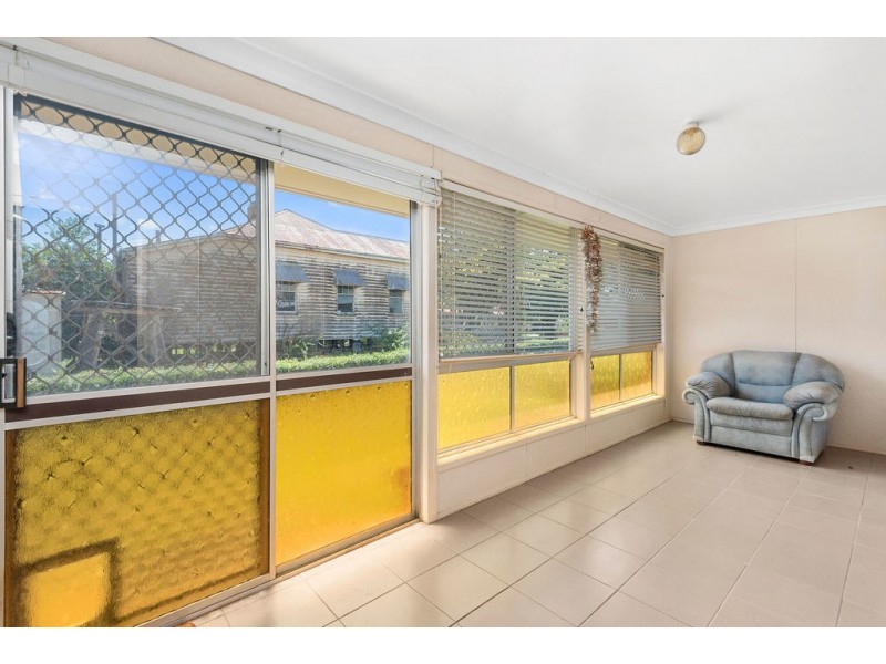 61 Anzac Avenue, Newtown QLD 4350