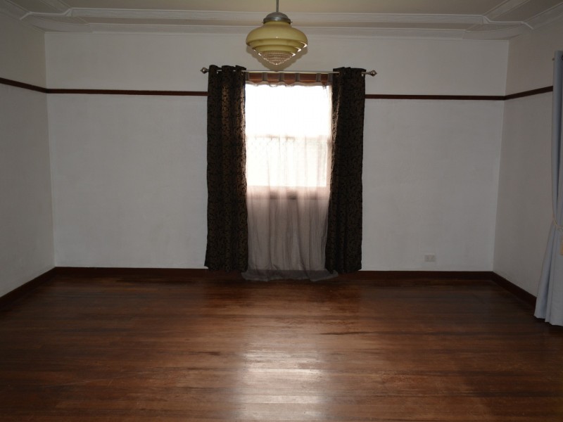 417 Tor Street, Newtown QLD 4350