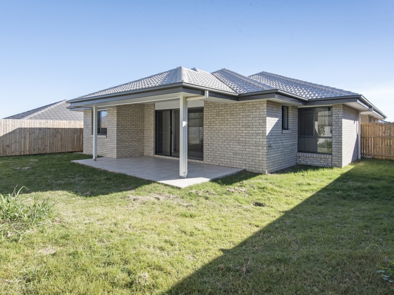 2/12 Serengetti Street, Glenvale QLD 4350