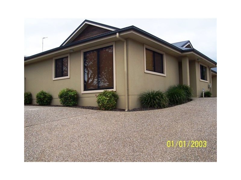 1/301B James Street, Newtown QLD 4350