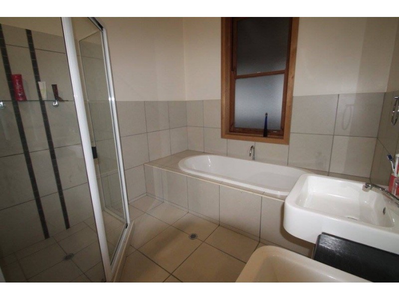 15 Edward Street, East Toowoomba QLD 4350