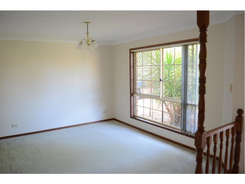 18 Malt Court, Kearneys Spring QLD 4350