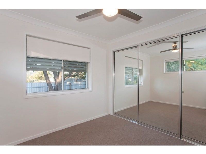 2/22 Whichello Street, Newtown QLD 4350