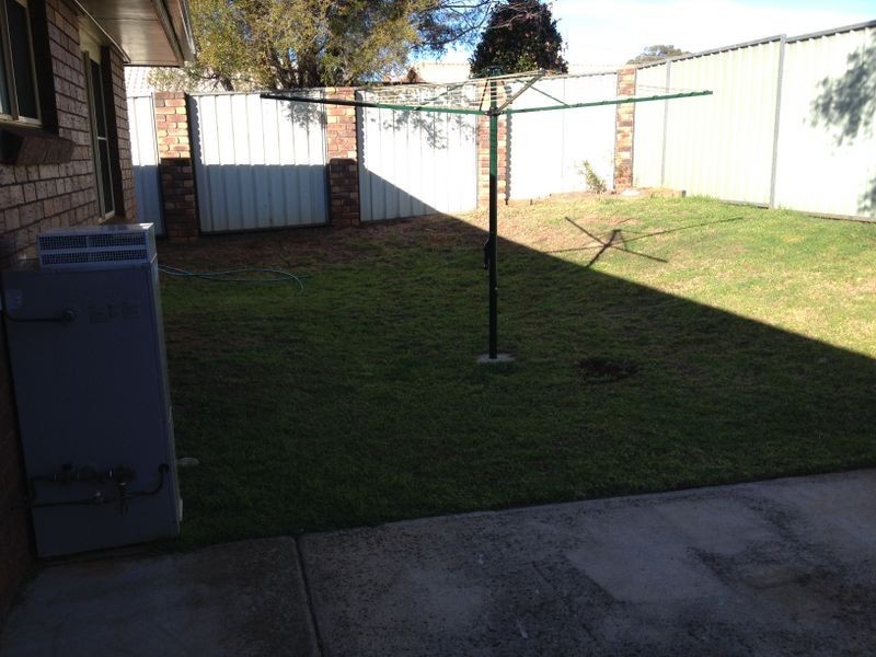 2/29 Lemway Avenue, Kearneys Spring QLD 4350