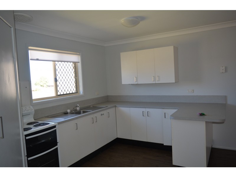 2/14 Pascoe Lane, Harlaxton QLD 4350