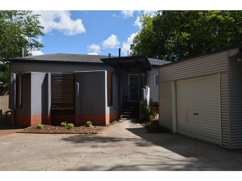 4a Gostwyck Street, Newtown QLD 4350