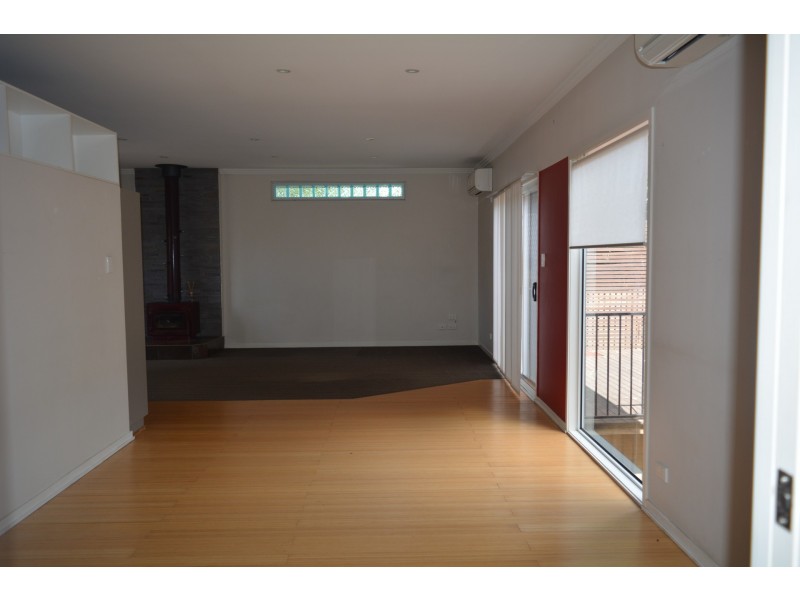 4a Gostwyck Street, Newtown QLD 4350