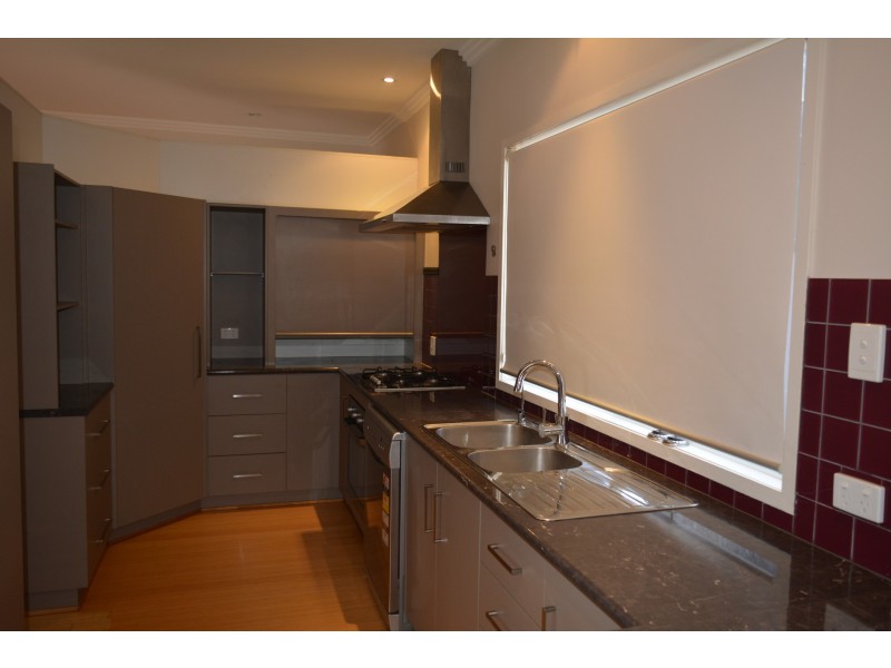 4a Gostwyck Street, Newtown QLD 4350