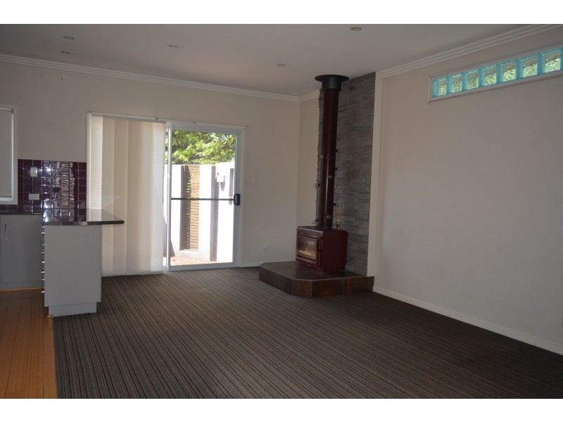 4a Gostwyck Street, Newtown QLD 4350