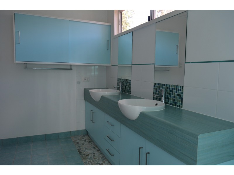 4a Gostwyck Street, Newtown QLD 4350