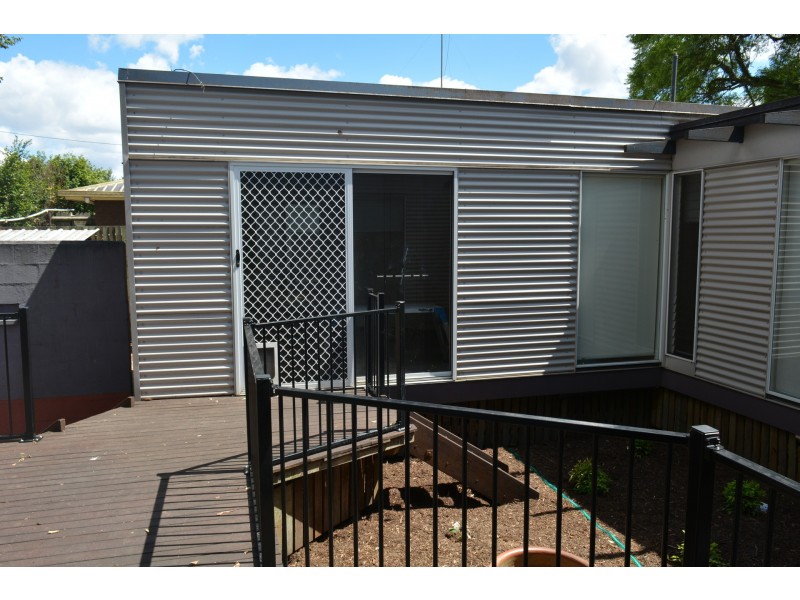 4a Gostwyck Street, Newtown QLD 4350