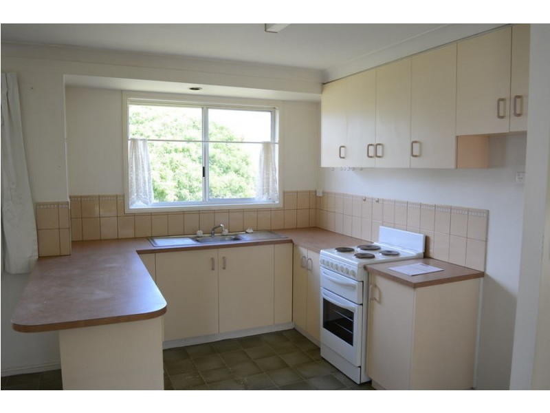 112 Hursley Road, Newtown QLD 4350