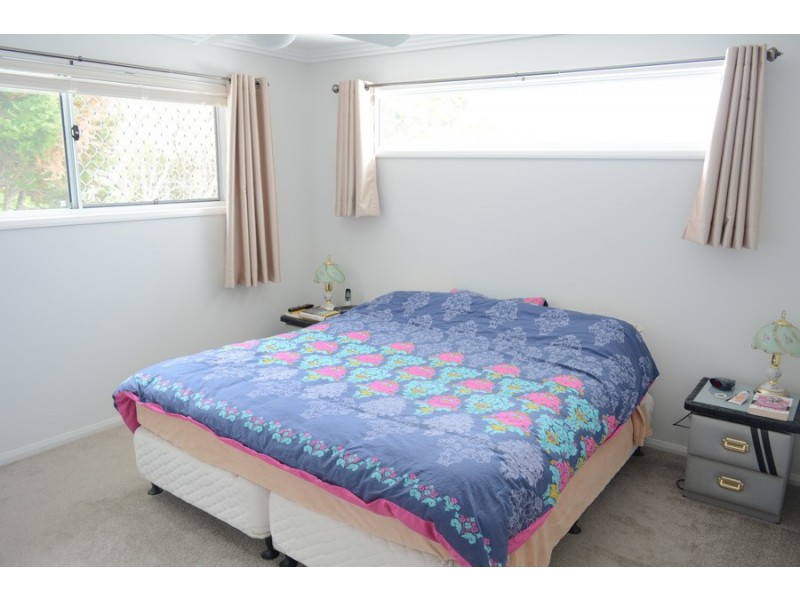 2/15 Henry Street, Mount Lofty QLD 4350