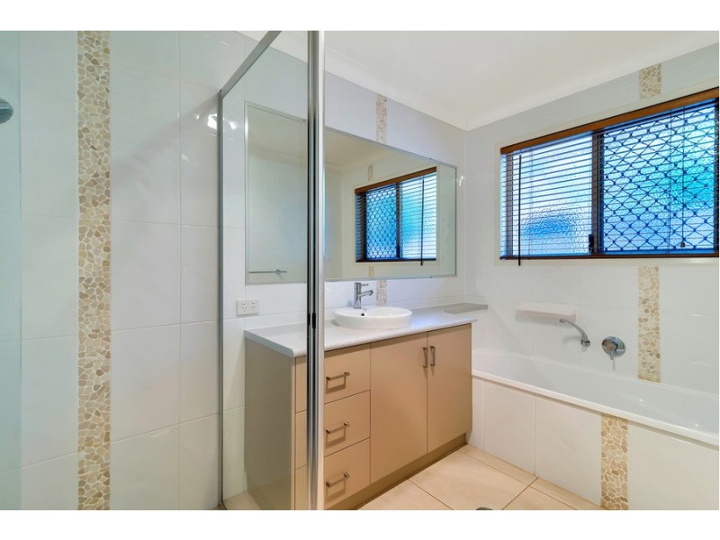 2b Gregory Street, Harlaxton QLD 4350