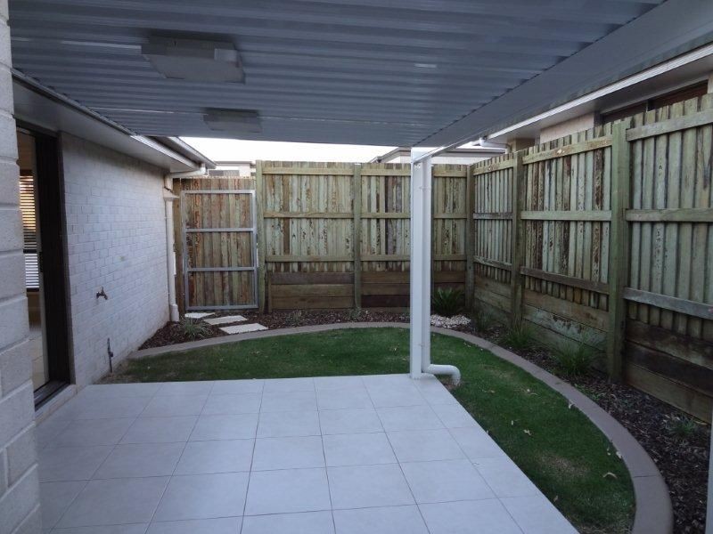 8/77 Bouganvillea Drive, Middle Ridge QLD 4350