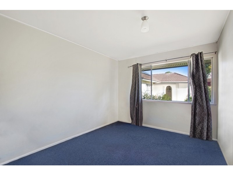 8 Leichardt Street, Centenary Heights QLD 4350