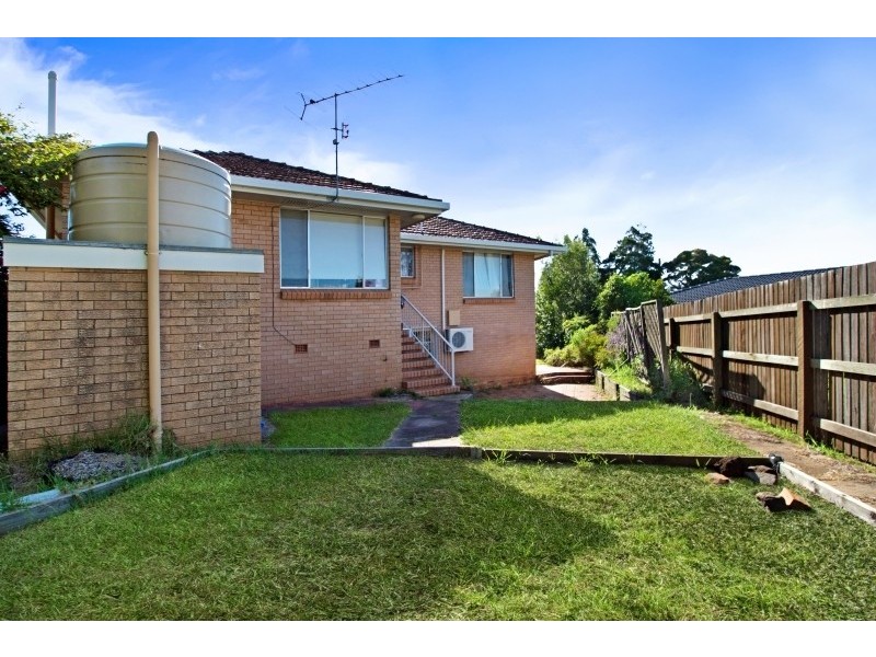 8 Leichardt Street, Centenary Heights QLD 4350