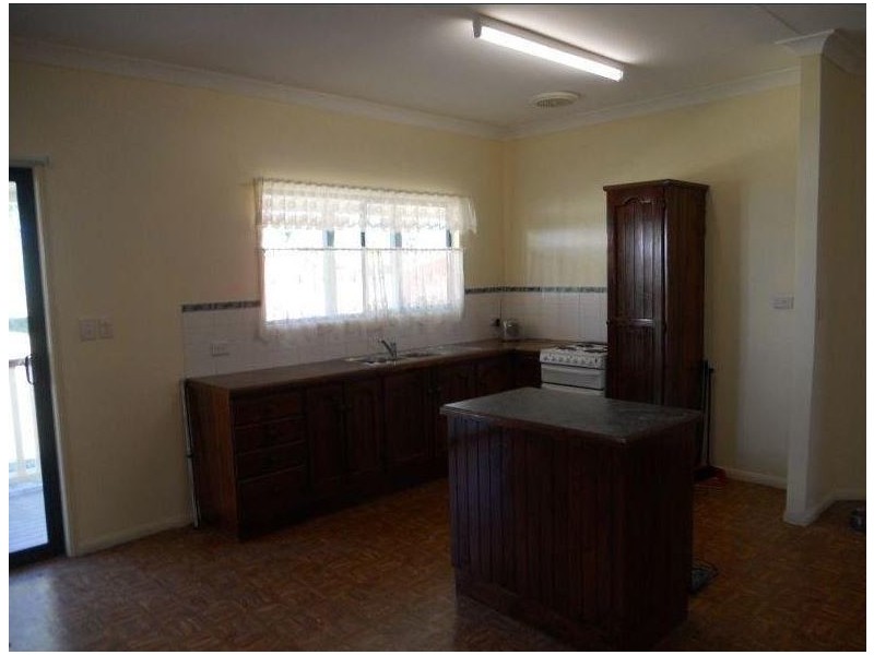 3 Hayden Court, Crows Nest QLD 4355