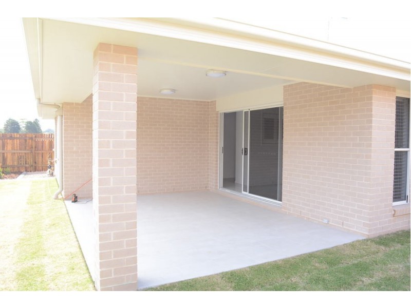 55 Entabeni Drive, Kearneys Spring QLD 4350