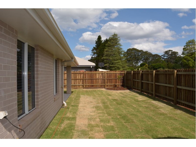 55 Entabeni Drive, Kearneys Spring QLD 4350
