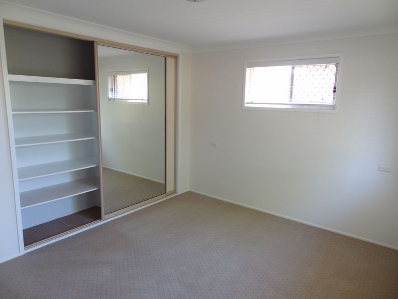 11 Jason Street, Blue Mountain Heights QLD 4350