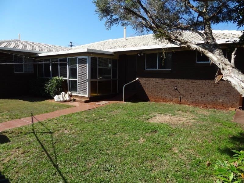 11 Jason Street, Blue Mountain Heights QLD 4350