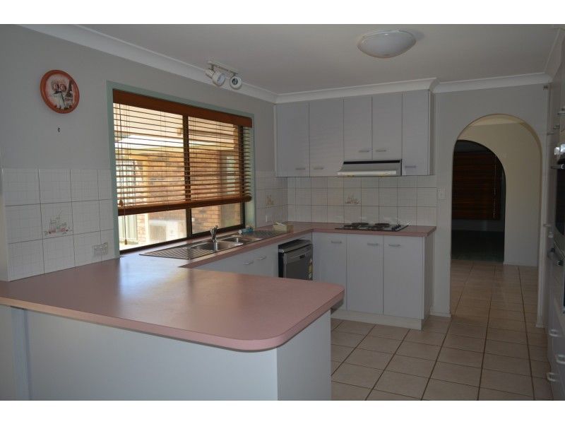 15 Luck Street, Drayton QLD 4350