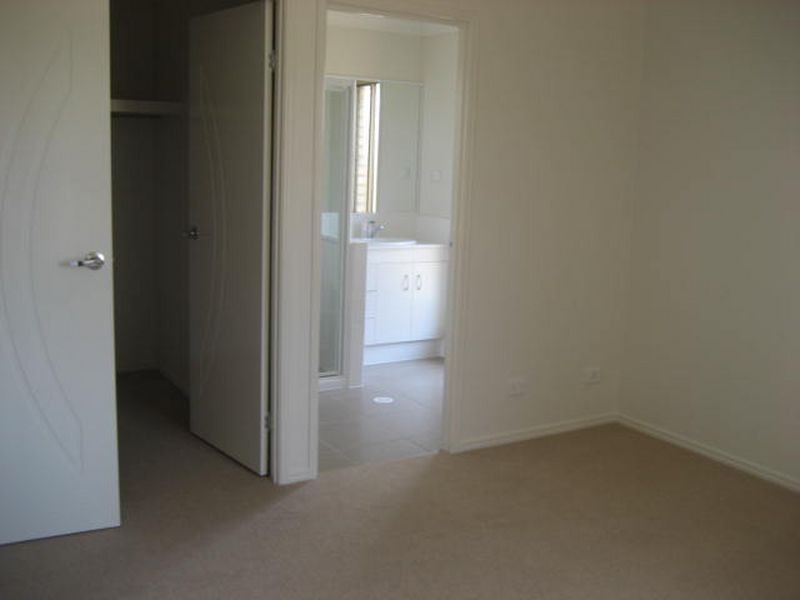 8 Bellara Drive, Harristown QLD 4350