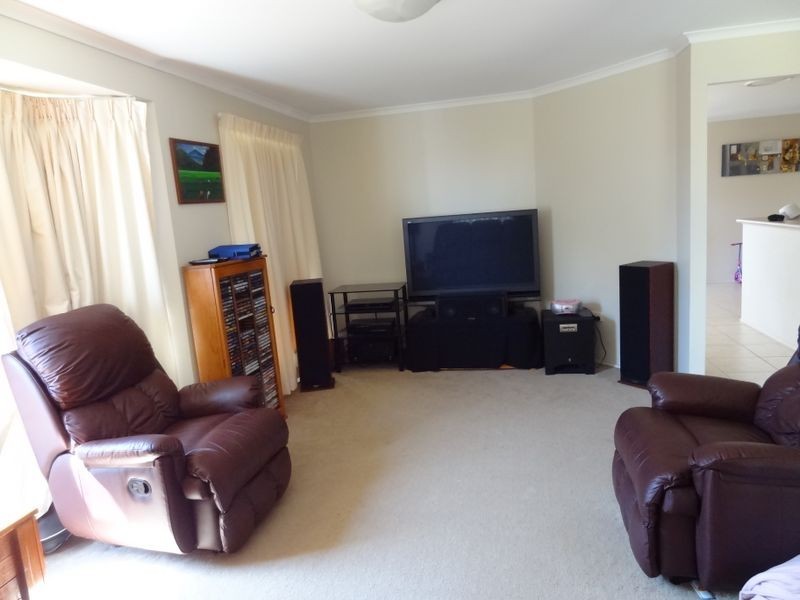 6 Edzill Street, Blue Mountain Heights QLD 4350