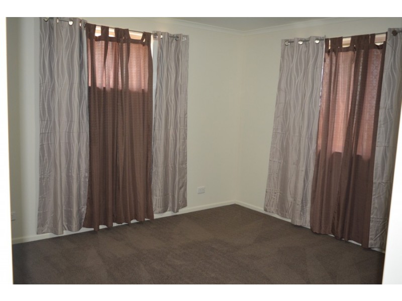 43 Blue Gum Drive, Newtown QLD 4350