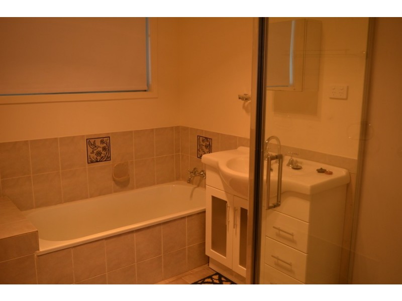 43 Blue Gum Drive, Newtown QLD 4350