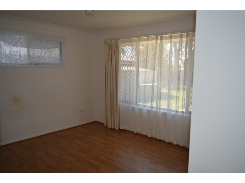 6 Birch Court, Darling Heights QLD 4350