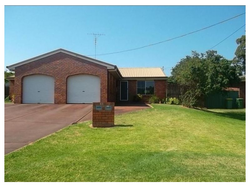 1/7 Amanda Drive, Centenary Heights QLD 4350