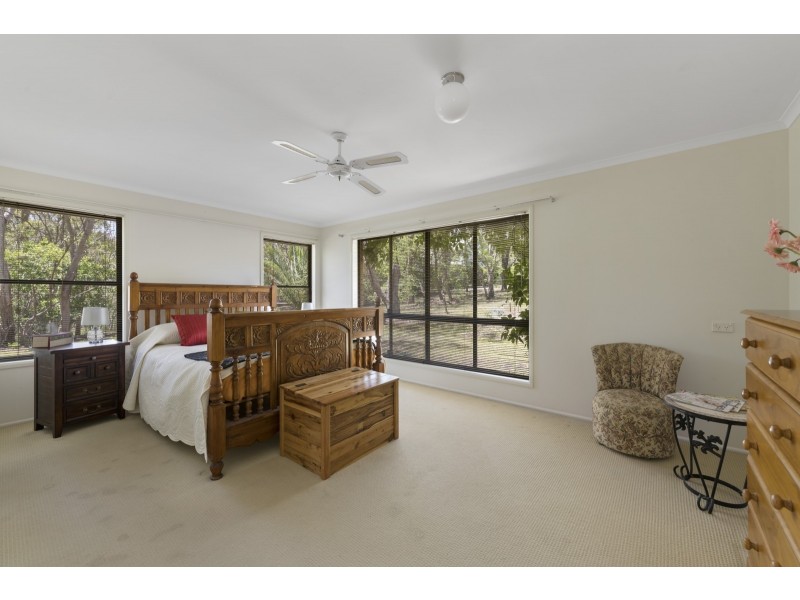 12 Esperanto Court, Kearneys Spring QLD 4350