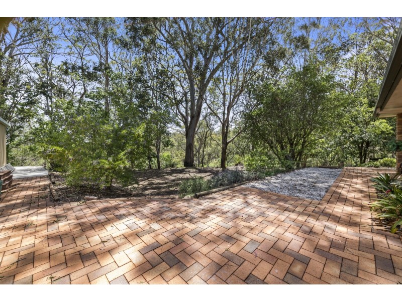 12 Esperanto Court, Kearneys Spring QLD 4350