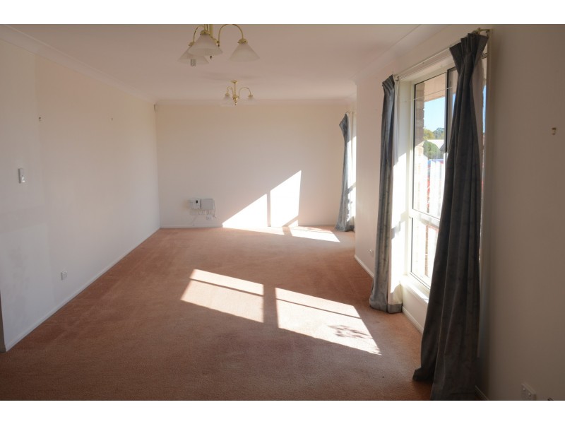 8 Kruiswijk Court, Middle Ridge QLD 4350