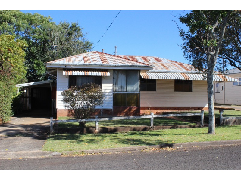 4 Stehn Street, Harristown QLD 4350