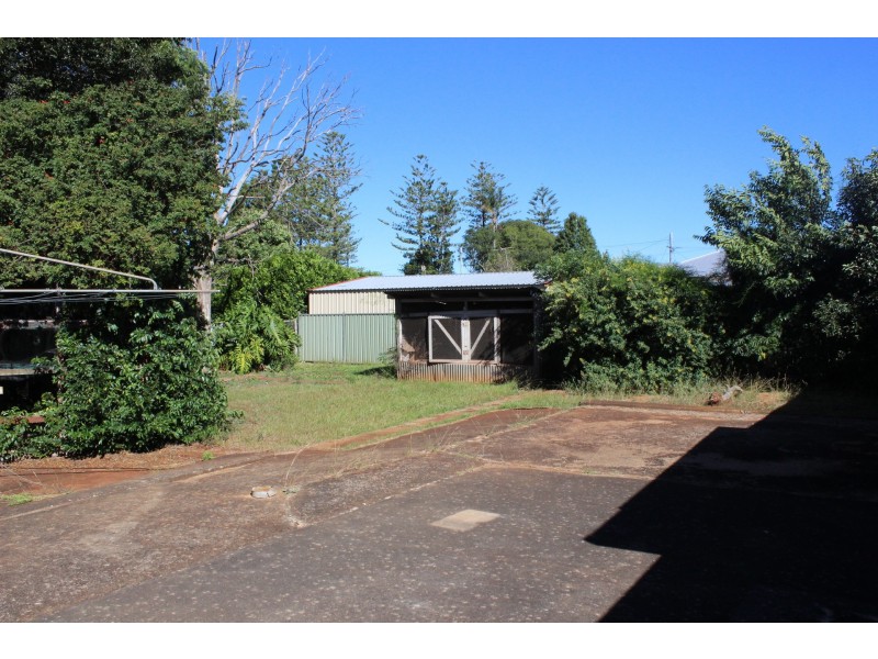 4 Stehn Street, Harristown QLD 4350
