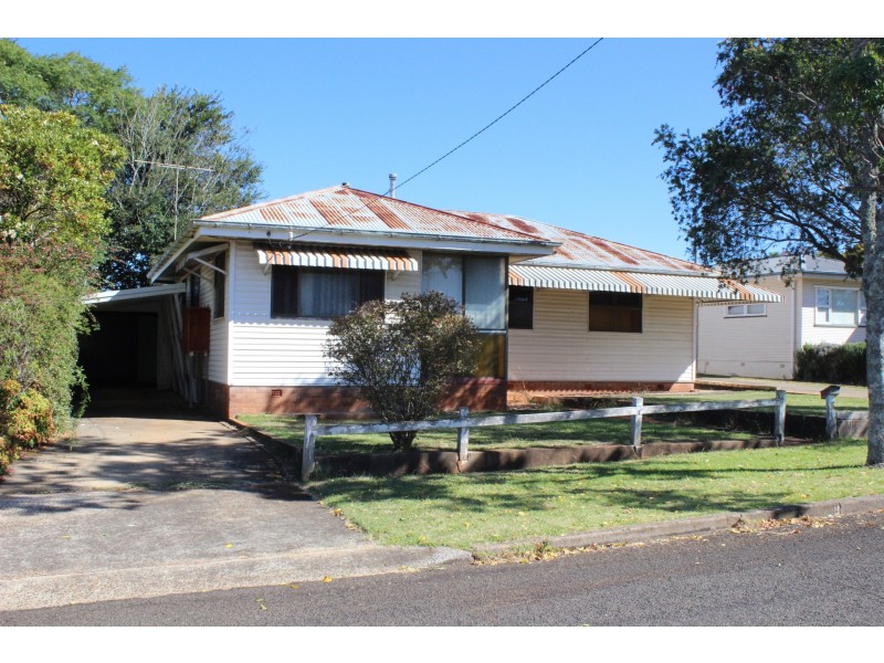 4 Stehn Street, Harristown QLD 4350