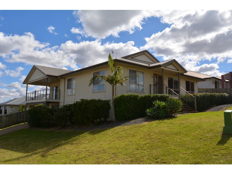 13 Dodson Crescent, Mount Kynoch QLD 4350