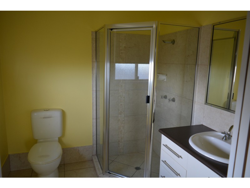 13 Dodson Crescent, Mount Kynoch QLD 4350