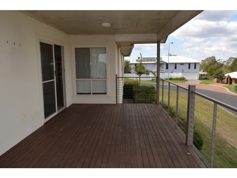 13 Dodson Crescent, Mount Kynoch QLD 4350