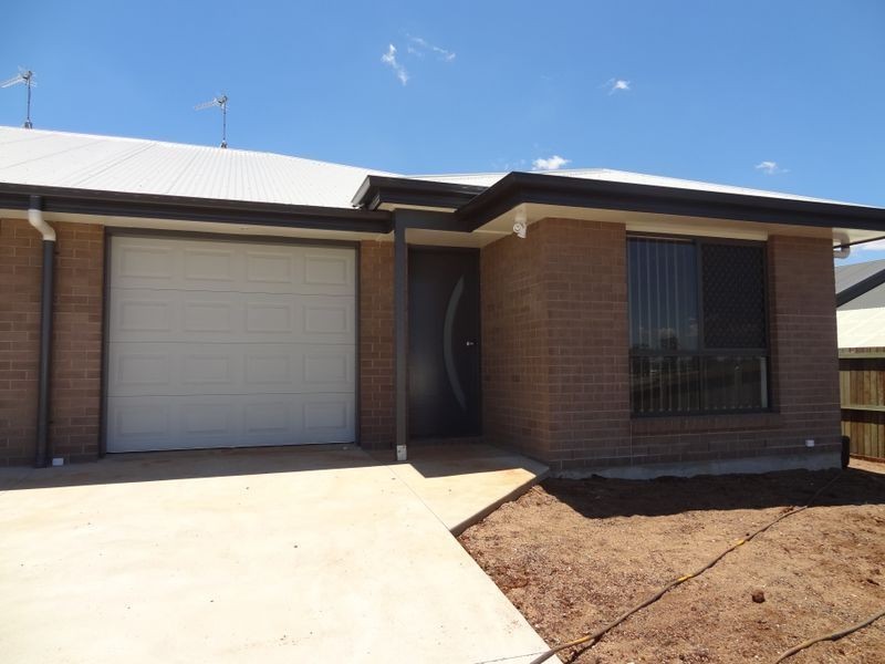 2/26 Croydon Street, Harristown QLD 4350