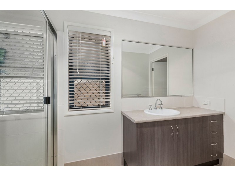 7 Coolana Court, Harristown QLD 4350