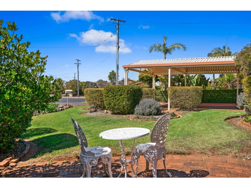 10 Cheryl Court, Darling Heights QLD 4350